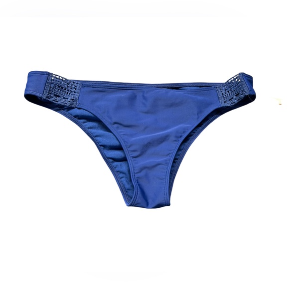 ROXY womens Sea Lovers Crochet Trim Cheek solid hipster bikini swim bottom NWT - Picture 2 of 5